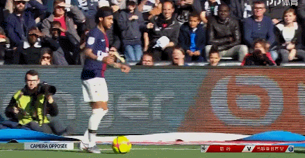 队友察觉萨拉赫情绪变化，对其公开泄愤采访不感震惊