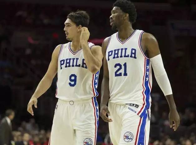 佩杜拉：那不勒斯持续追逐梅努；洛伦佐-卢卡换奇克传闻不实（佩杜拉：那不勒斯继续追梅努，洛伦佐-卢卡与奇克互换纯属谣传）