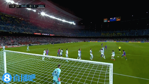 官方：巴列卡诺与后卫拉蒂乌续约至29／30赛季结束（官方确认：拉蒂乌与巴列卡诺续约至2029／30赛季末）