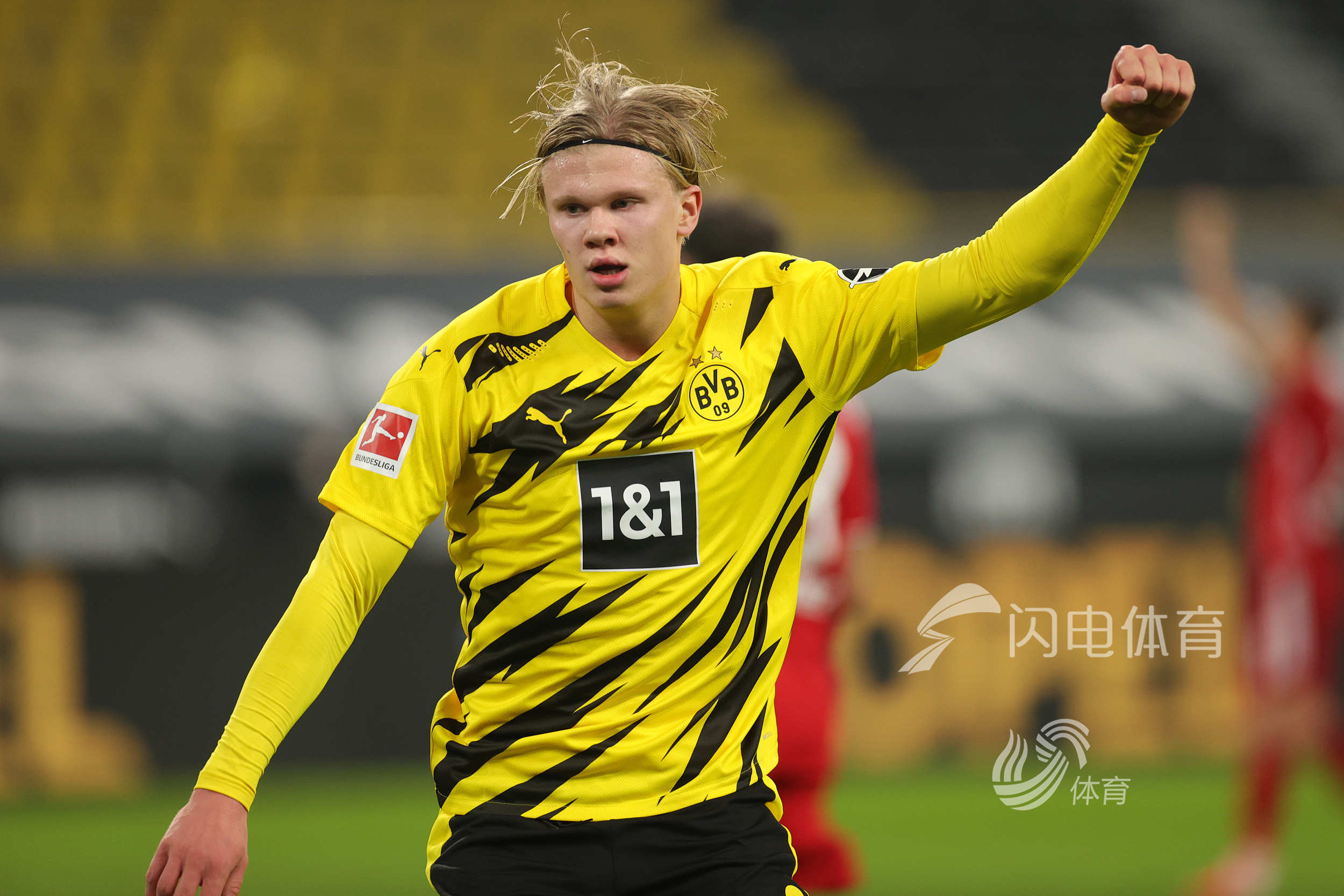 律师张冰质疑经纪人金畅无证还挣浙江上千万，后者回应：满嘴胡言（张冰律师质疑经纪人金畅无资质在浙获利逾千万元，金畅回应：纯属胡说）