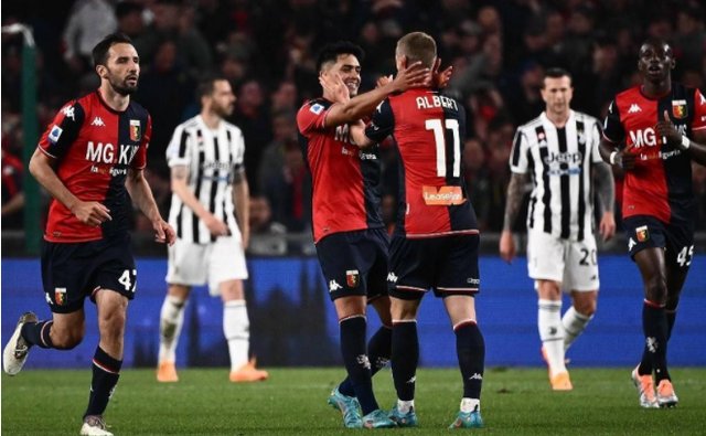 砸地头球破门，梅西打进职业生涯的第896球（梅西砸地头槌破门，收获生涯第896球）