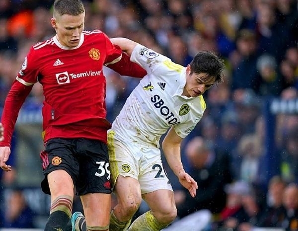 早报：大过节的谁这么衰啊？（早报：节日里谁最倒霉？）