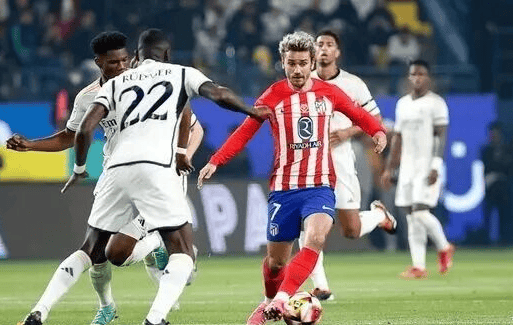 足球欧冠历史纪录被打破，网友：见证传奇