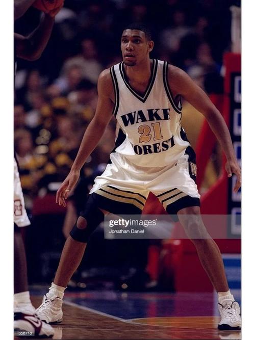 回德甲？斯基拉：沃尔夫斯堡有意冬窗引进菲尔克鲁格（斯基拉：狼堡有意在冬窗签下菲尔克鲁格，或将重返德甲）