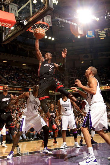 赫内斯谈拜仁明年目标：国内双冠王，在欧冠尽可能走远一些（赫内斯：拜仁明年冲击国内双冠，欧冠力求走得更远）